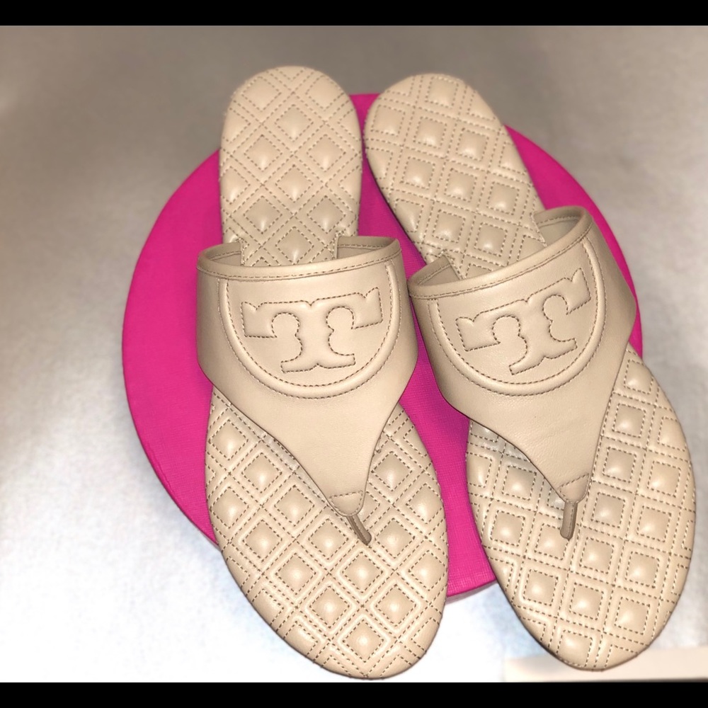 🌼TORY BURCH🌼 Quilted Luxury Thong Sandal 👡👡